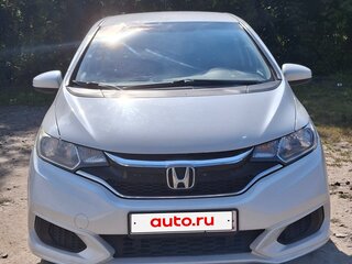2019 Honda Fit III Рестайлинг, белый, 1200000 рублей, вид 2