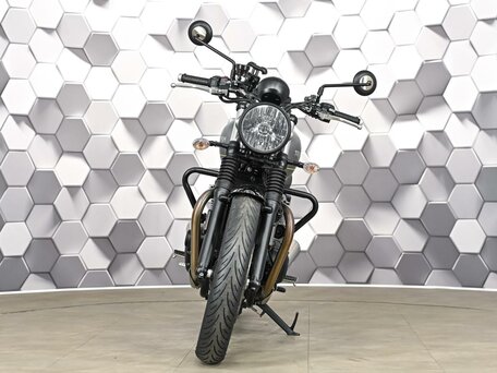 2023 Triumph Speed Twin, серый, 827000 рублей, вид 5