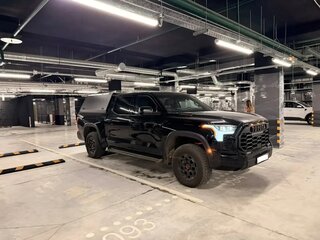 2024 Toyota Tundra CrewMax III, чёрный, 9490000 рублей, вид 1