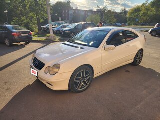 2003 Mercedes-Benz C-Класс 230 II (W203), белый, 470000 рублей, вид 1