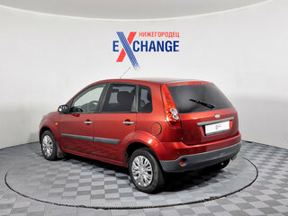 2007 Ford Fiesta Mk5, красный, 374000 рублей, вид 5