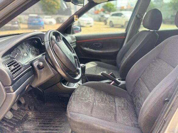 2001 Peugeot 406 I Рестайлинг, серебристый, 120000 рублей - вид 7