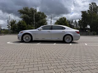 2008 Lexus LS Long 600h L IV, серебристый, 2800000 рублей, вид 1