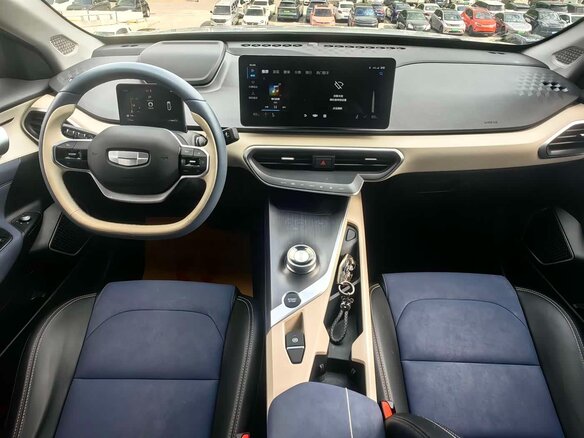 2023 Geely Geometry A, белый, 1650000 рублей - вид 9