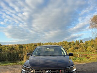 2022 Volkswagen Polo VI, чёрный, 1300000 рублей, вид 1