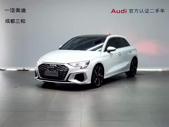 2023 Audi A3 Sportback 35 TFSI IV (8Y), белый, 1850000 рублей - вид 2