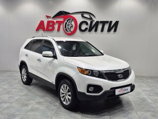 2012 Kia Sorento II Рестайлинг, белый, 1075000 рублей, вид 1