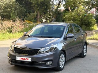 2015 Kia Rio III Рестайлинг, серый, 895000 рублей, вид 1