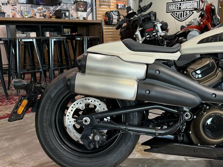 2023 Harley-Davidson Sportster S, белый, 1770000 рублей, вид 3