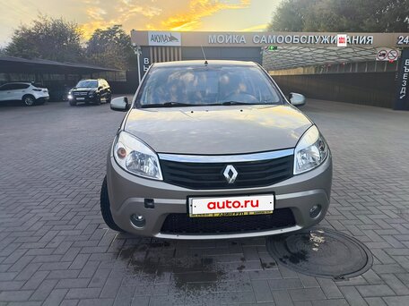 2010 Renault Sandero I, бежевый, 480000 рублей, вид 5