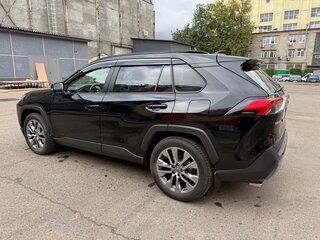 2021 Toyota RAV4 V (XA50), чёрный, 3550000 рублей, вид 5