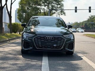 2021 Audi A3 Sportback 35 TFSI IV (8Y), зелёный, 2110400 рублей, вид 2