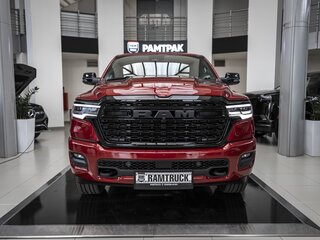 2026 Ram 1500 Crew Cab V Рестайлинг, красный, 12349143 рублей, вид 1