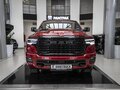 2026 Ram 1500 Crew Cab V Рестайлинг, красный
