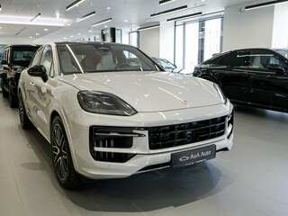 2026 Porsche Cayenne Coupé III Рестайлинг, серый, 19690000 рублей, вид 4