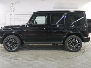 2026 Mercedes-Benz G-Класс AMG 63 AMG II (W465) Рестайлинг, чёрный, 40600000 рублей, вид 3