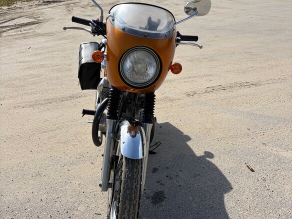2011 Kawasaki W 800, золотистый, 600000 рублей