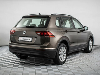 2020 Volkswagen Tiguan II, коричневый, 1980000 рублей, вид 5