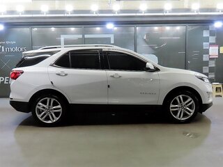 2018 Chevrolet Equinox III, белый, 1043027 рублей, вид 3