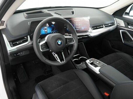 2026 BMW X1 Long 25Li xDrive III (U11/U12), белый, 5980000 рублей, вид 4