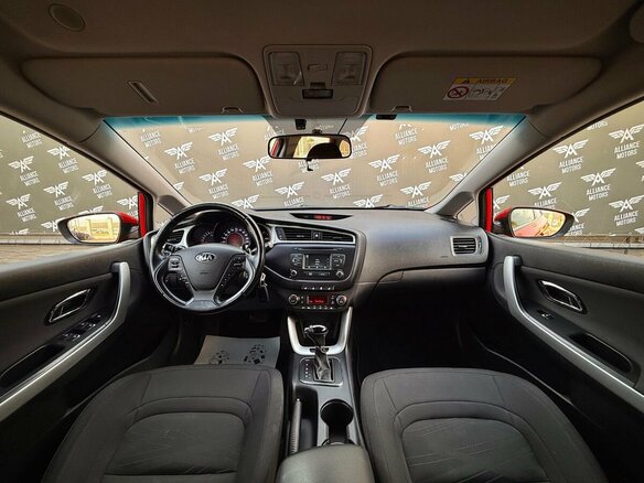2018 Kia Ceed II Рестайлинг, красный, 1199000 рублей - вид 12