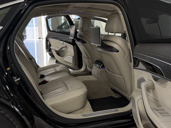 2018 Audi A8 Long 55 TFSI IV (D5), чёрный, 5700000 рублей - вид 12