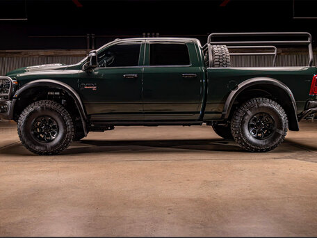 2025 RAM 2500, зелёный, 14580000 рублей, вид 4