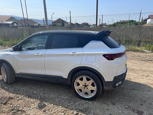 2024 Geely Coolray (Binyue Cool) I Рестайлинг, белый, 2170000 рублей - вид 11