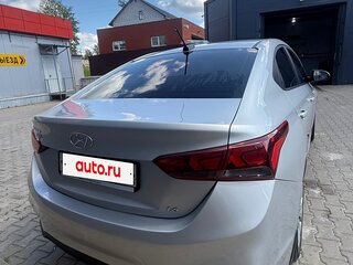 2018 Hyundai Solaris II, серебристый, 1390000 рублей, вид 4