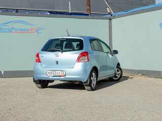 2005 Toyota Vitz II (XP90), голубой, 380000 рублей, вид 4