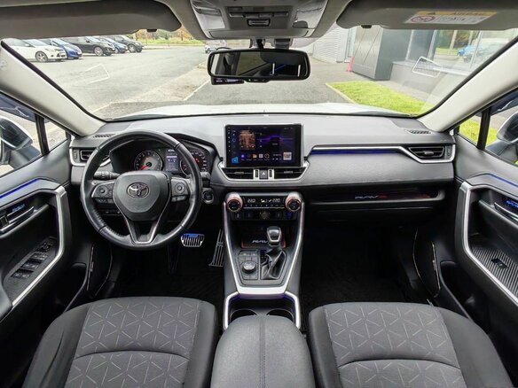 2020 Toyota RAV4 V (XA50), белый - вид 10