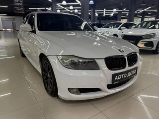 2010 BMW 3 серии 318i V (E90/E91/E92/E93) Рестайлинг, белый, 750000 рублей, вид 3