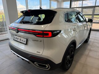 2026 Changan UNI-S I Рестайлинг, белый, 3149900 рублей, вид 4