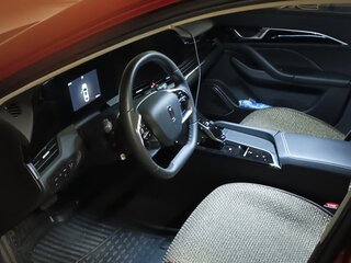 2023 FAW Bestune B70 I, красный, 2000100 рублей, вид 4