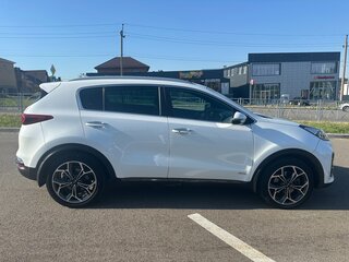 2018 Kia Sportage IV Рестайлинг, белый, 2550000 рублей, вид 5