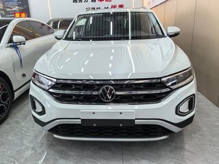 2025 Volkswagen T-Roc I Рестайлинг, белый, 1500000 рублей, вид 2