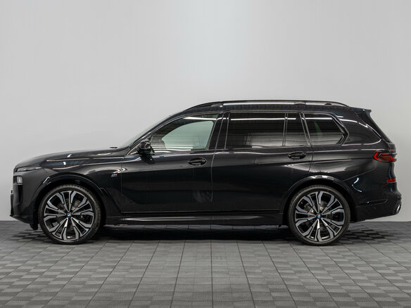 2026 BMW X7 40d I (G07) Рестайлинг, чёрный, 18390000 рублей - вид 5