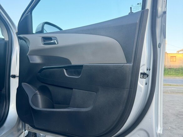 2012 Chevrolet Aveo II, серебристый, 650000 рублей - вид 13