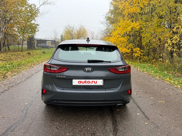 2020 Kia Ceed III, серый, 1725000 рублей - вид 5