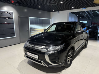 2019 Mitsubishi Outlander III Рестайлинг 3, чёрный, 1758000 рублей, вид 1