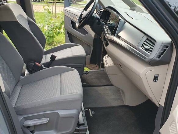 2023 Volkswagen Multivan Long T7, серый, 5850000 рублей - вид 6