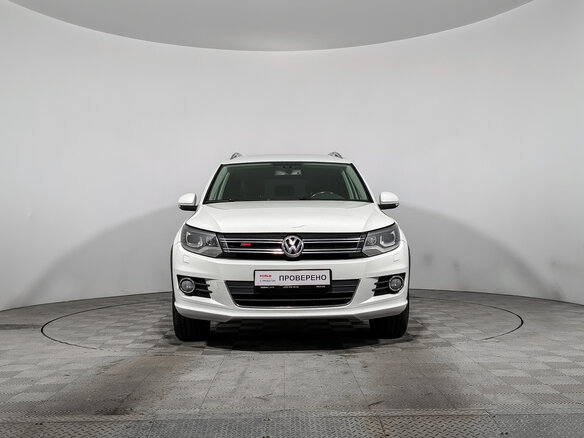 2015 Volkswagen Tiguan I Рестайлинг, белый, 1250000 рублей - вид 1