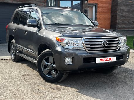 2013 Toyota Land Cruiser 200 Series Рестайлинг 1, серый, 3540000 рублей, вид 3