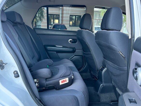 2008 Nissan Tiida I, белый, 720000 рублей - вид 12