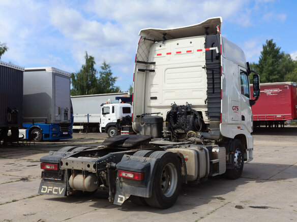 2023 Dongfeng DFH 4180, белый, 4880000 рублей - вид 6