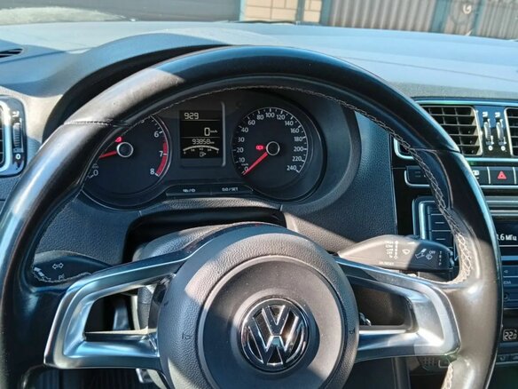 2017 Volkswagen Polo V Рестайлинг, чёрный - вид 5