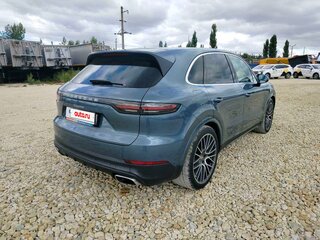 2019 Porsche Cayenne III, голубой, 6150000 рублей, вид 3