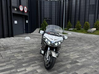 2003 Honda GL 1800 Gold Wing, серый, 930000 рублей, вид 2