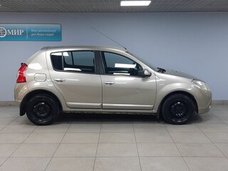 2011 Renault Sandero I, бежевый, 567000 рублей, вид 4