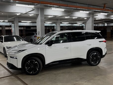 2026 Toyota bZ3X 50 kWh, белый, 2940000 рублей, вид 3